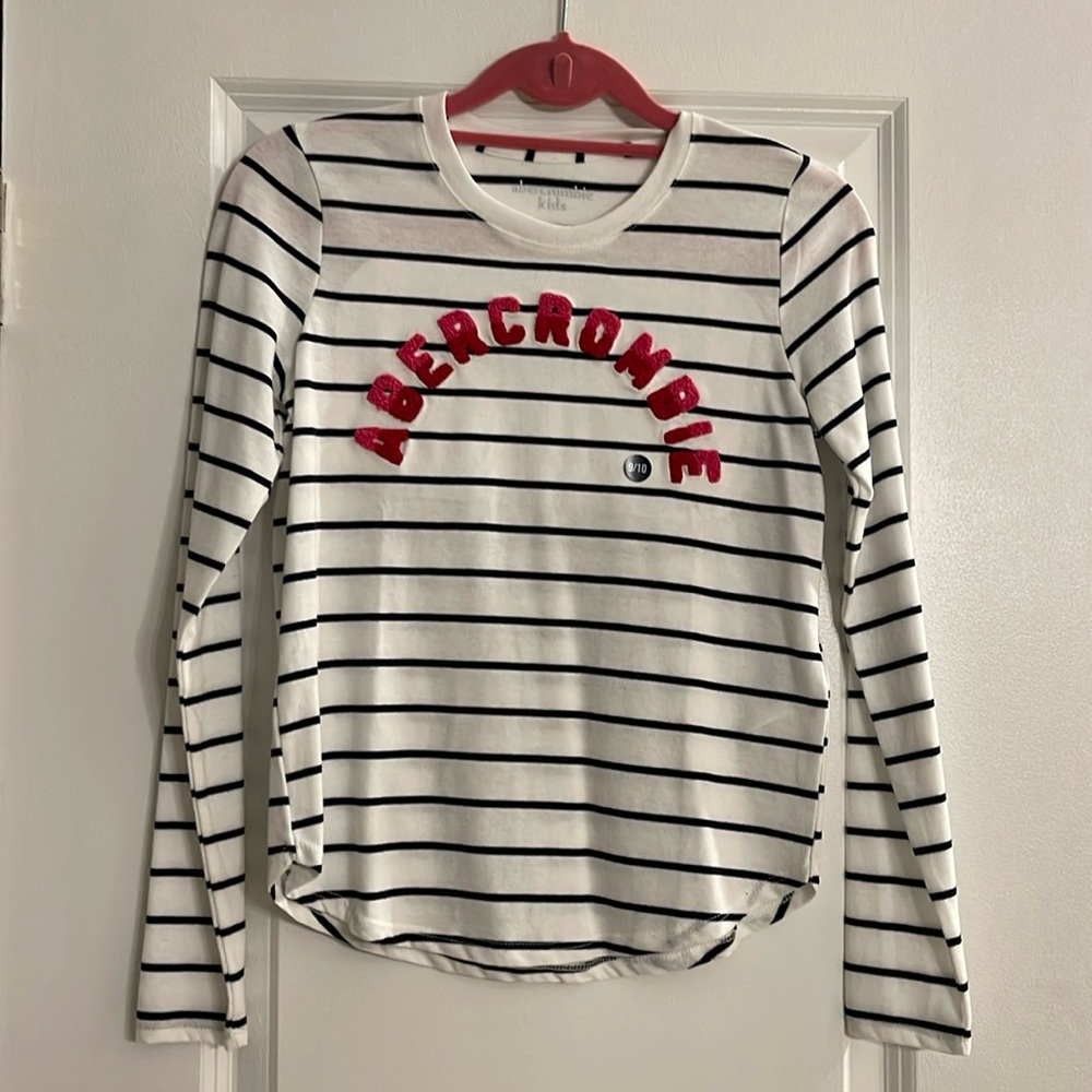 Abercrombie girls long sleeve shirt white w/ navy stripes